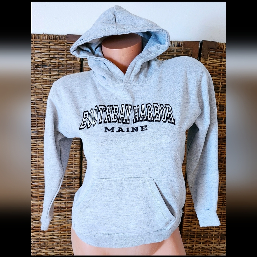 Gray Boothbay Harbor Maine  Hoodie Long Sleeve Sweatshirt Pullover Youth Sz M